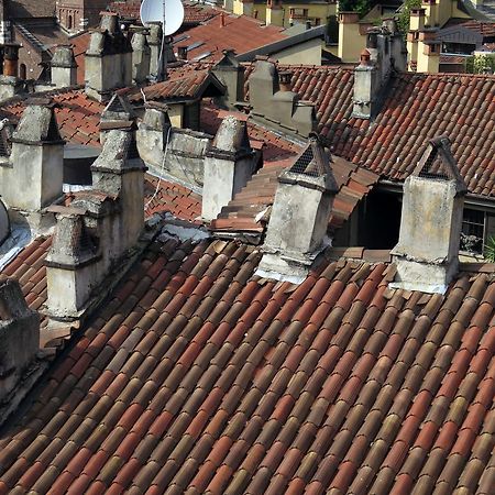 Mansard Very Close To Duomo Milano Esterno foto
