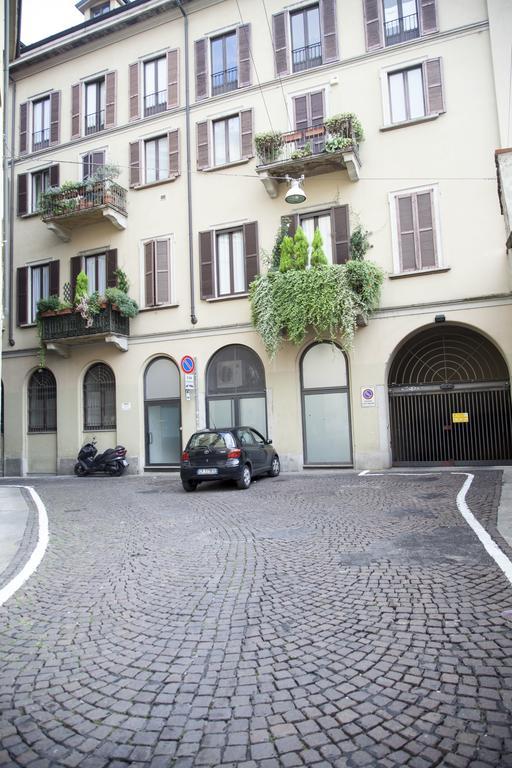 Mansard Very Close To Duomo Milano Esterno foto
