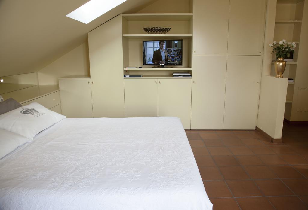 Mansard Very Close To Duomo Milano Esterno foto