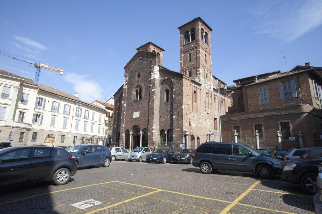 Mansard Very Close To Duomo Milano Esterno foto